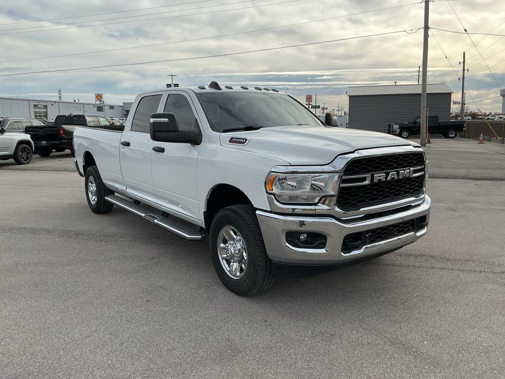 2023 RAM 3500 Tradesman Crew Cab LB 4WD