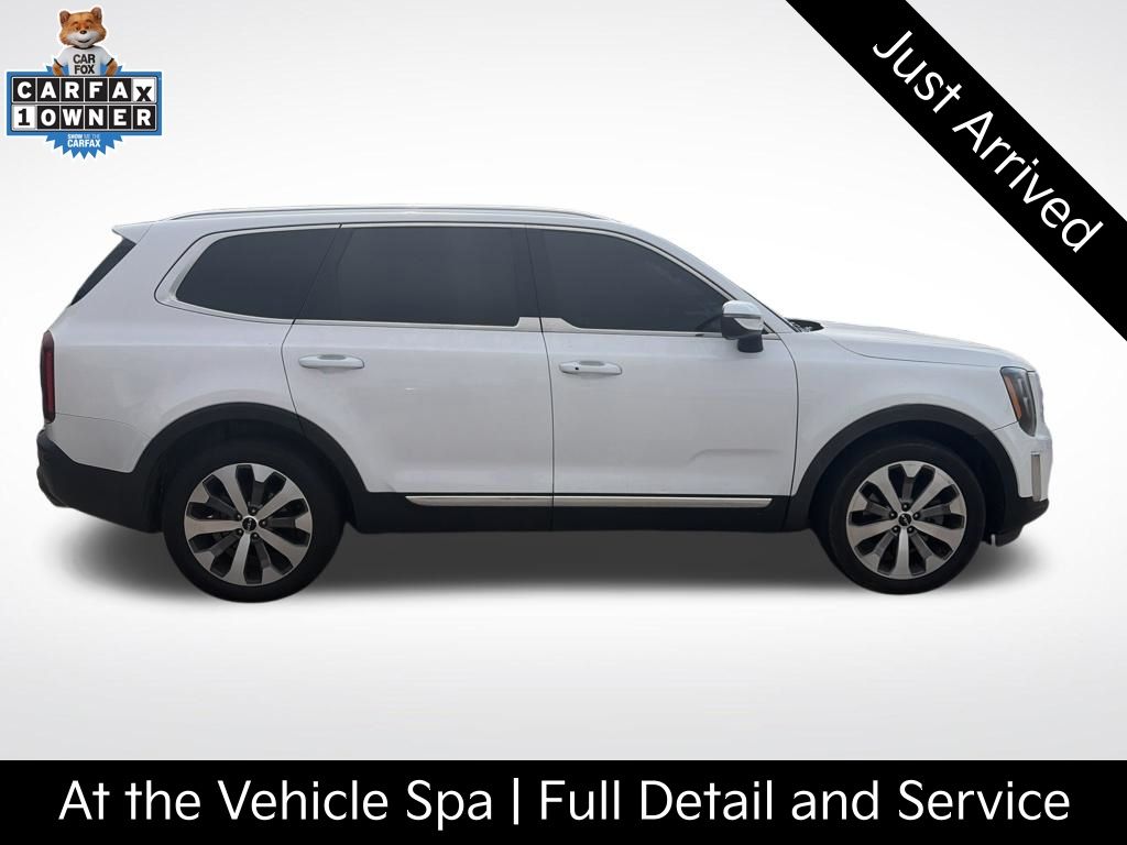 2022 Kia Telluride EX FWD   