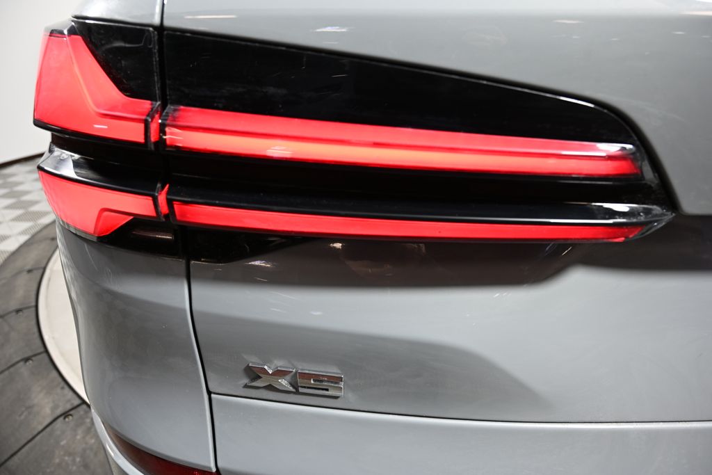 Thumbnail: 2026 BMW X5 - 11