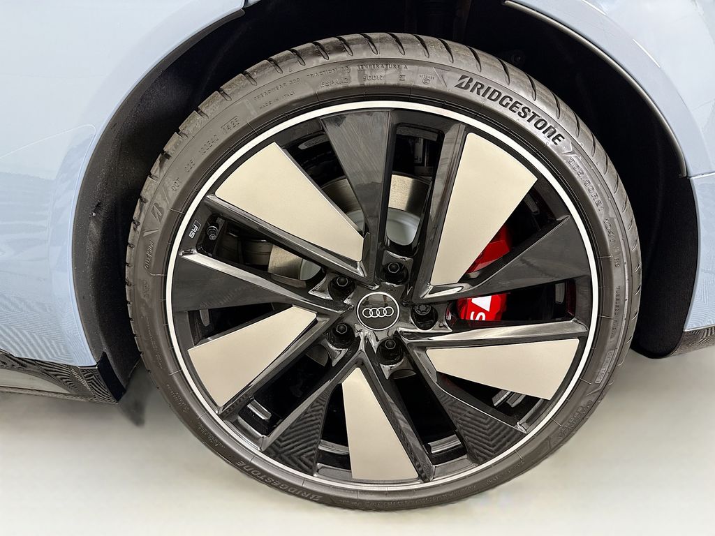 Thumbnail: 2026 Audi e-tron GT - 29
