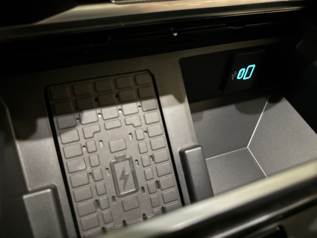 New 2026 Blue Ford Platinum image 36