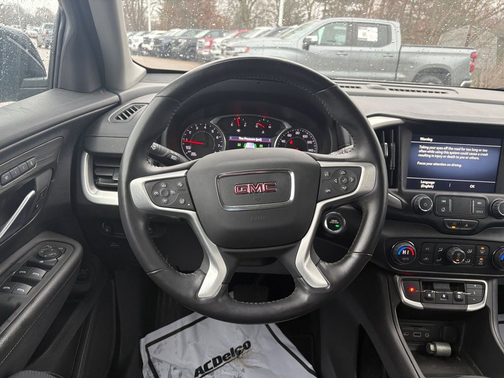 2022 GMC Terrain SLT 11