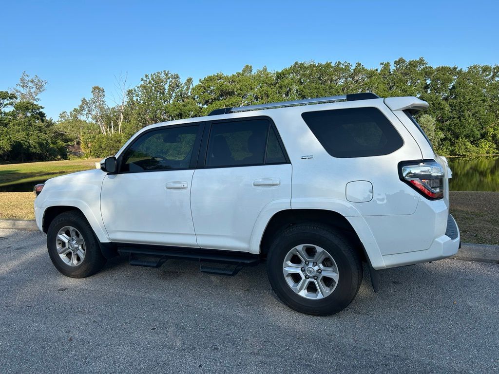 2023 Toyota 4Runner SR5 3