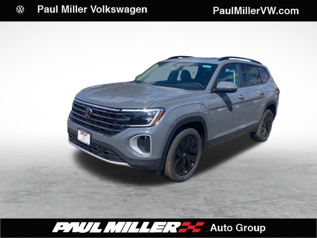 Pure Gray 2026 Volkswagen Atlas SE 4Motion with Technology SUV / Crossover All-Wheel Drive 8-Speed Automatic