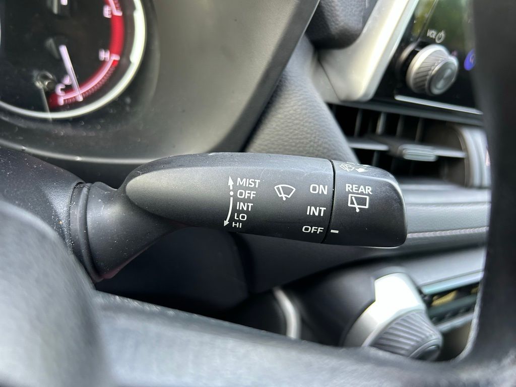 2023 Toyota RAV4 LE 20