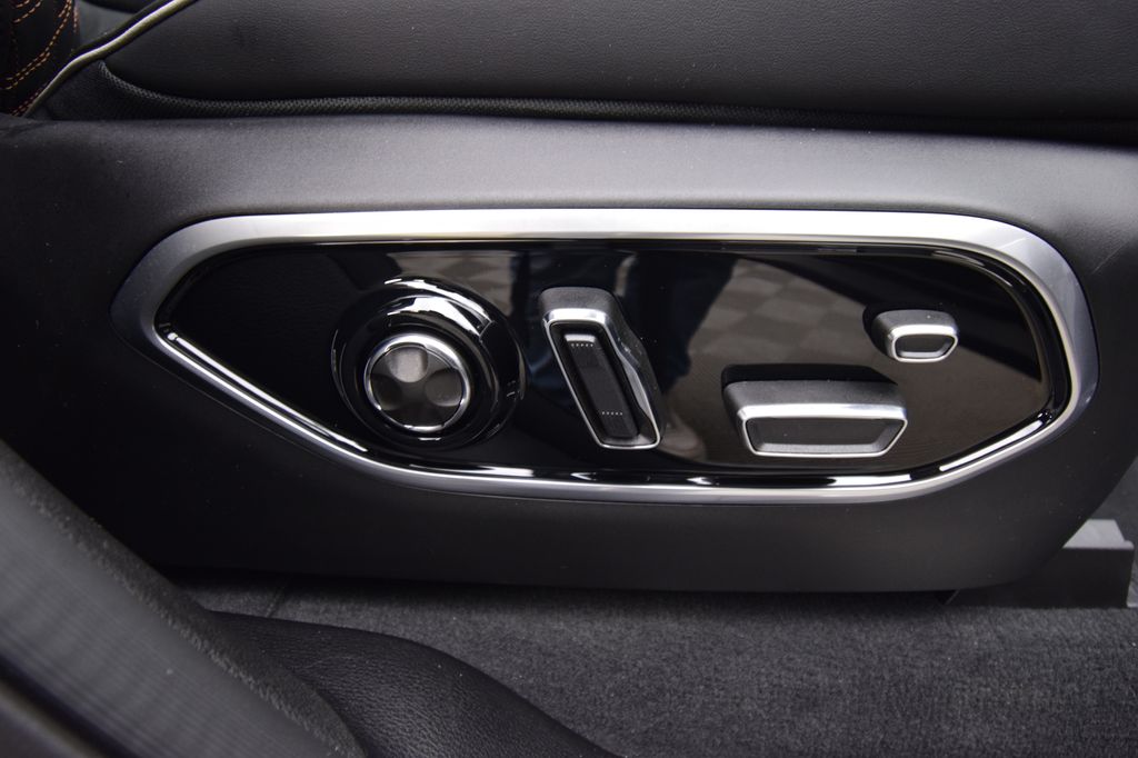new 2026 Jeep Grand Cherokee car, priced at $58,046