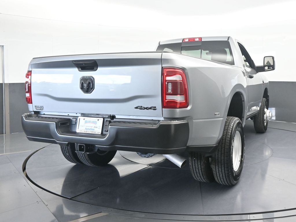 Used 2024 Billet Silver Metallic Clearcoat Ram Tradesman image 5