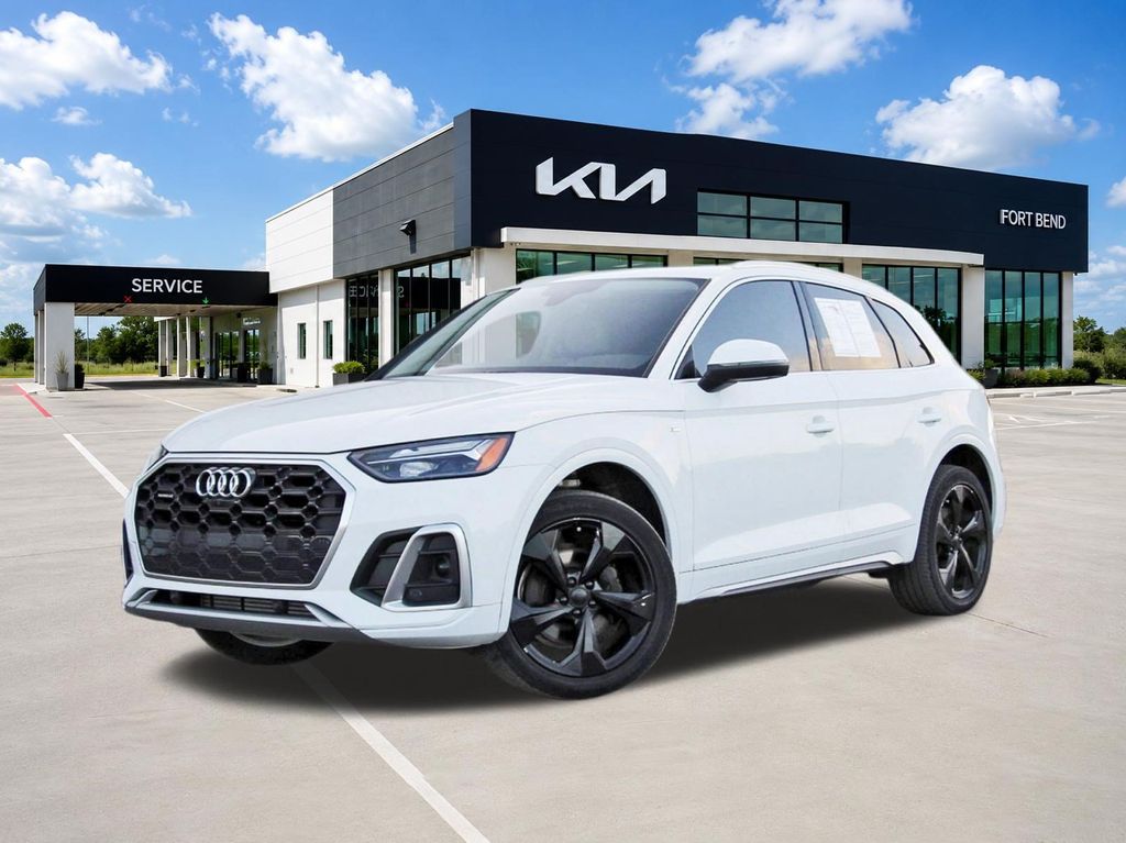 Glacier White Metallic 2022 Audi Q5 SUV / Crossover All-Wheel Drive 7-Speed Automatic