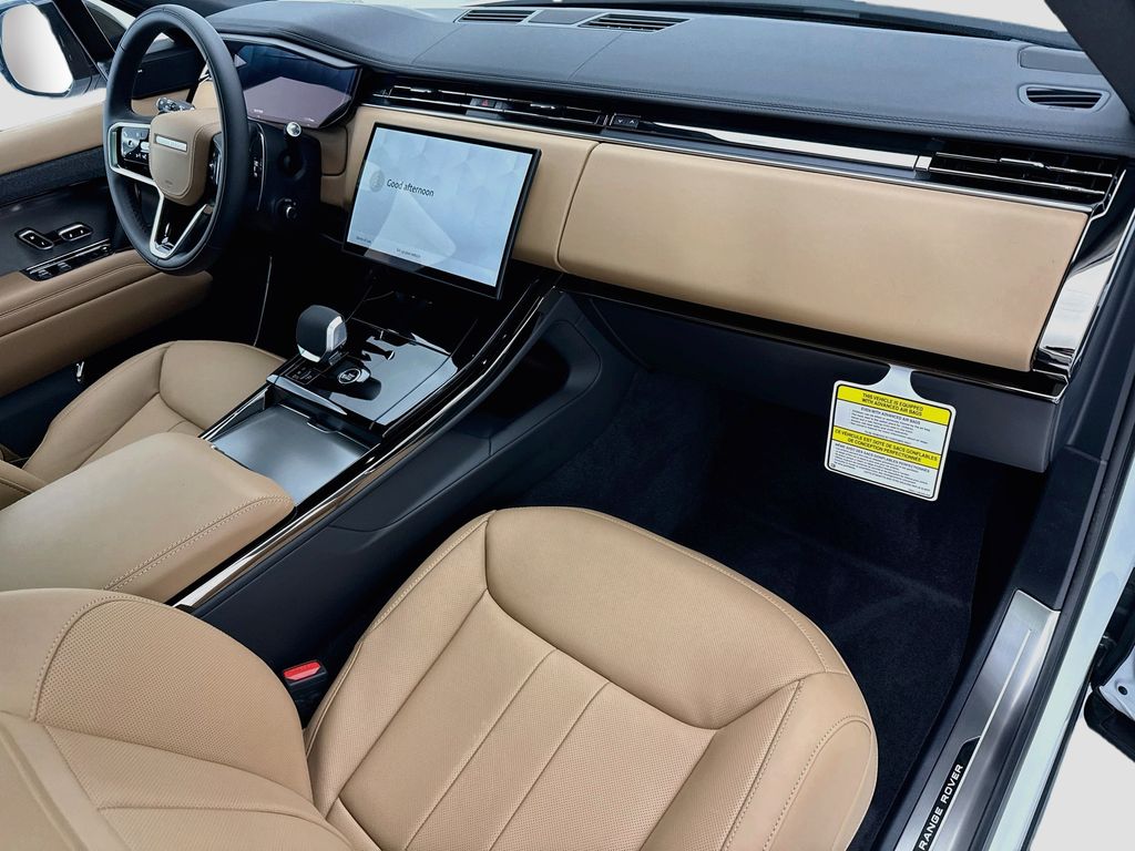 Thumbnail: 2026 Land Rover Range Rover Sport - 17