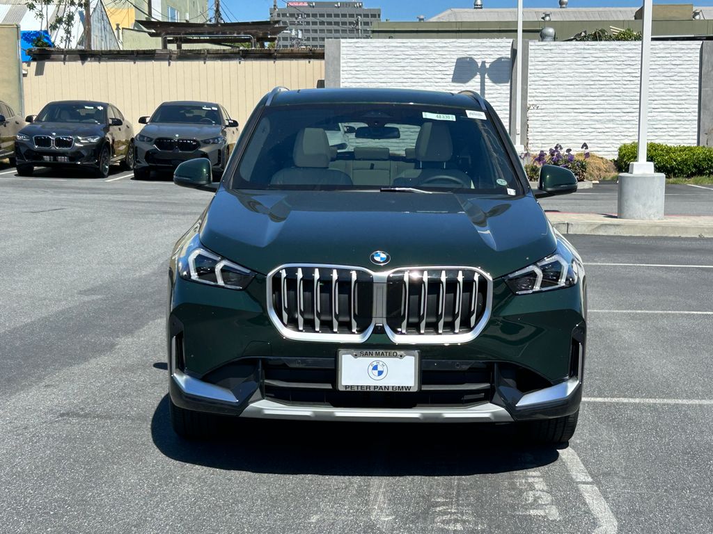 2025 BMW X1 xDrive28i 8