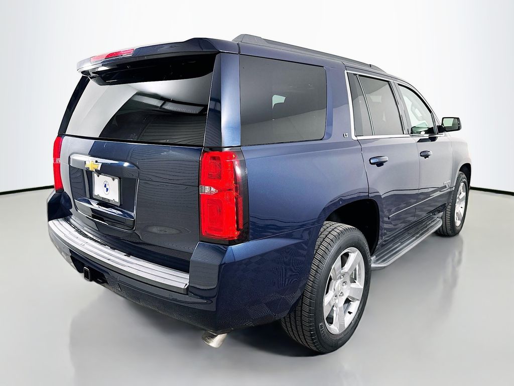 Thumbnail: 2017 Chevrolet Tahoe - 5