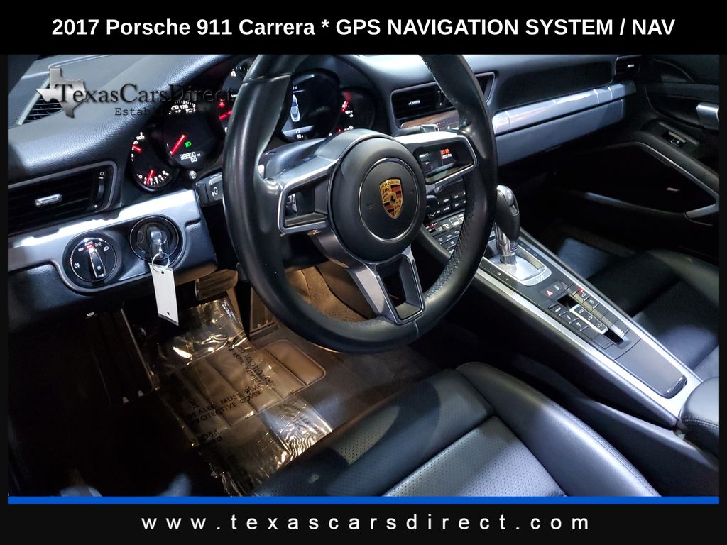 2017 Porsche 911 Carrera photo