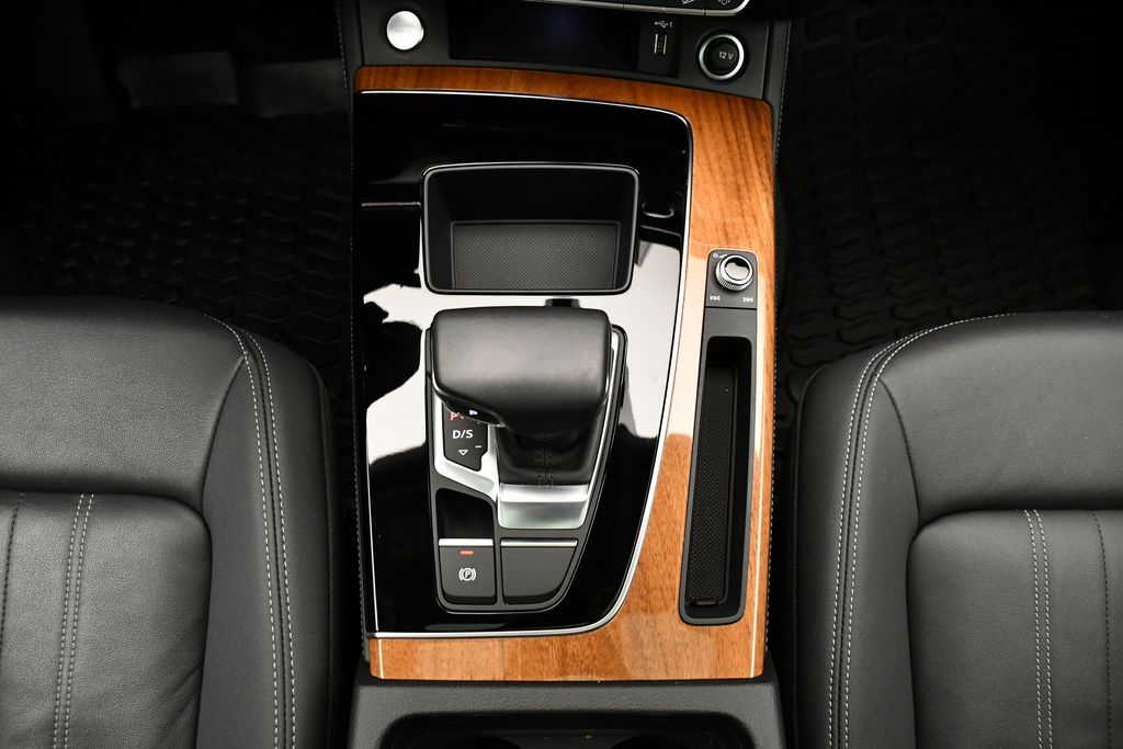 2022 Audi Q5 e Premium Plus 30