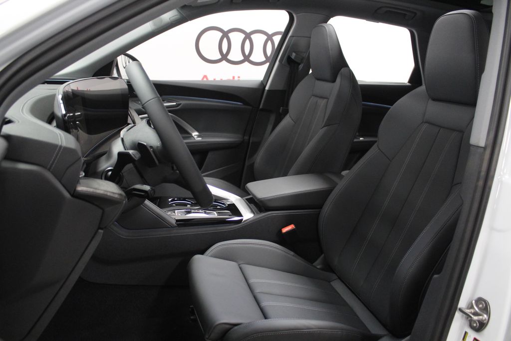 Thumbnail: 2026 Audi Q5 - 12