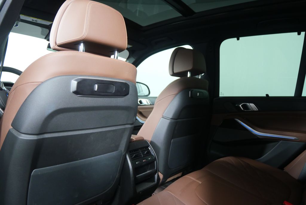 Thumbnail: 2024 BMW X5 - 16