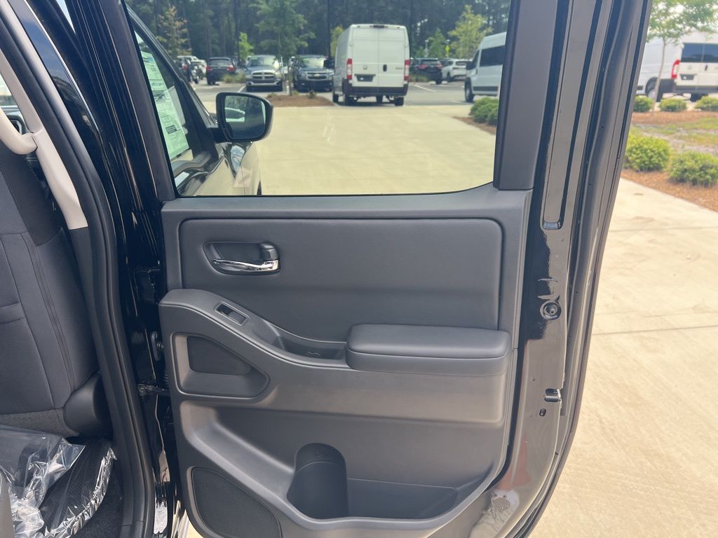 2025 Super Black Nissan Frontier SV RWD Truck