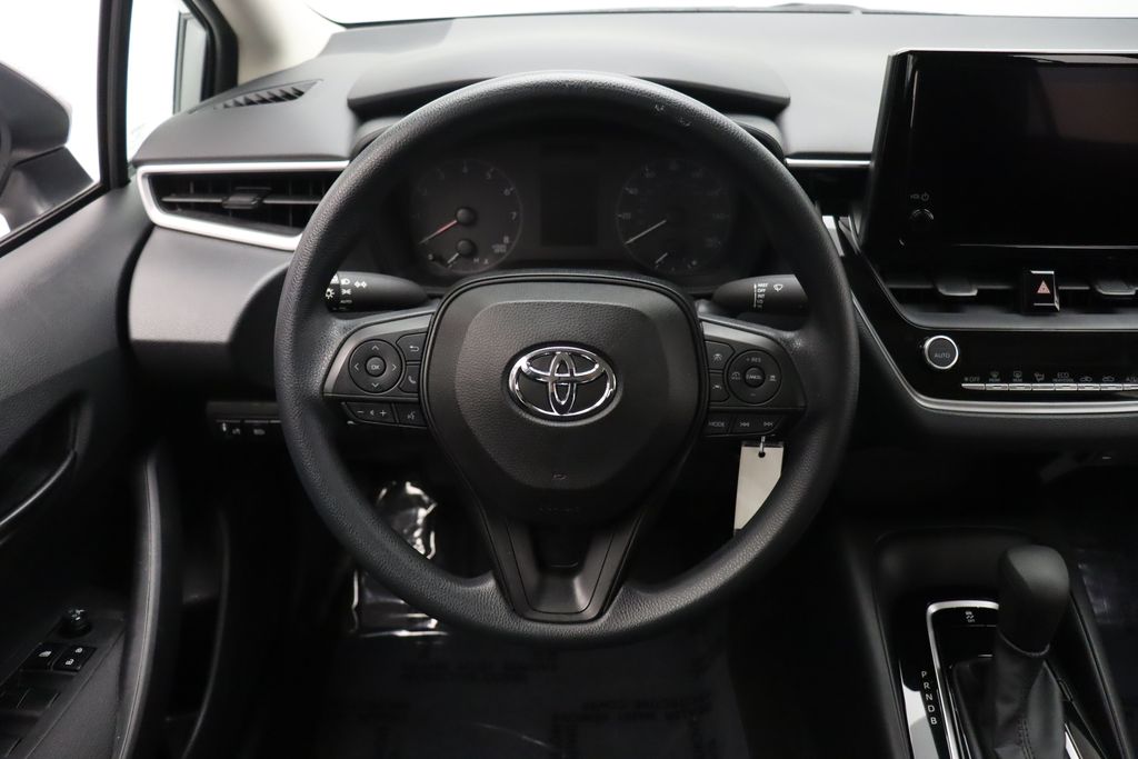 2023 Toyota Corolla LE 23