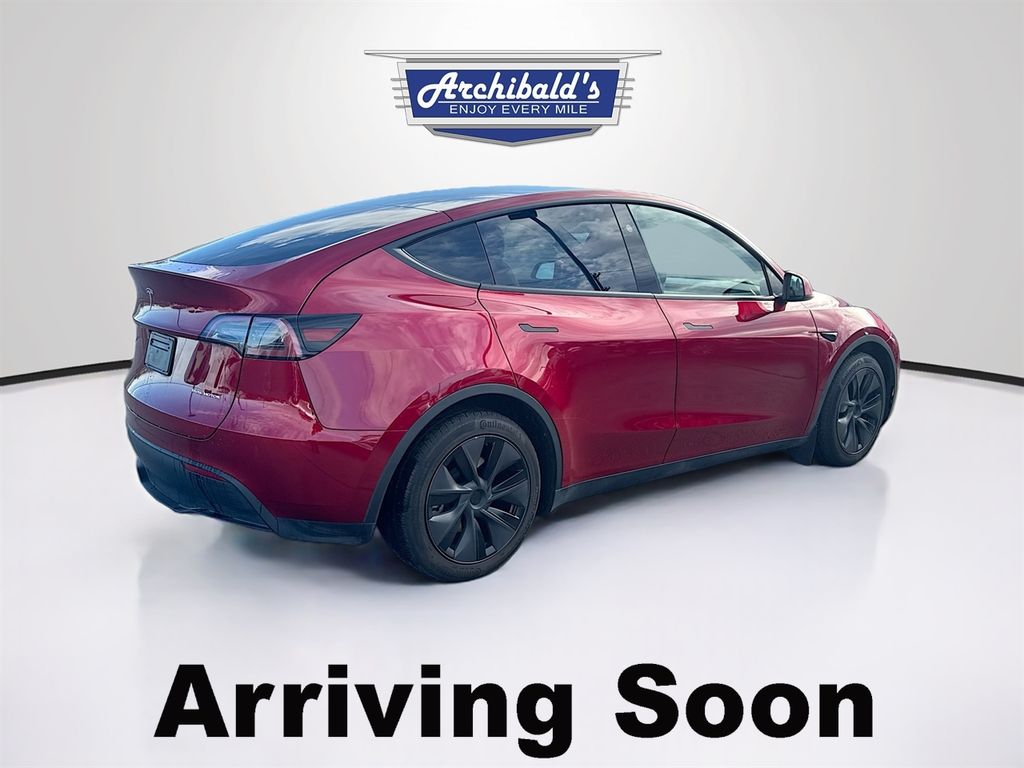 View vehicle photo 5