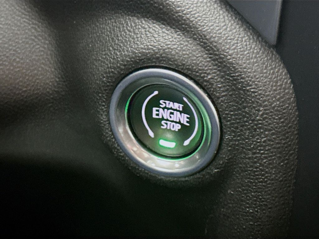 Used 2021 Black Chevrolet LT image 27