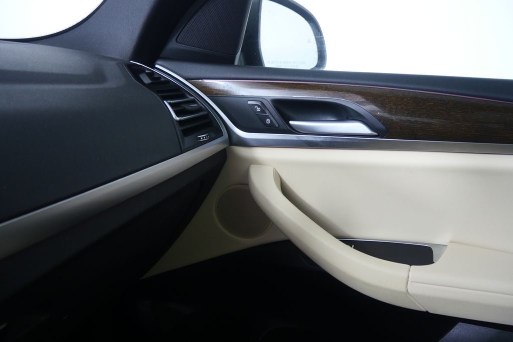 Thumbnail: 2023 BMW X3 - 26