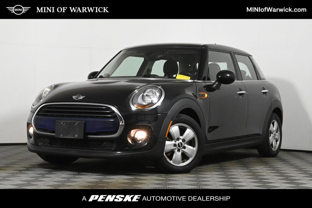 2017 MINI Cooper Base -
                Warwick, RI