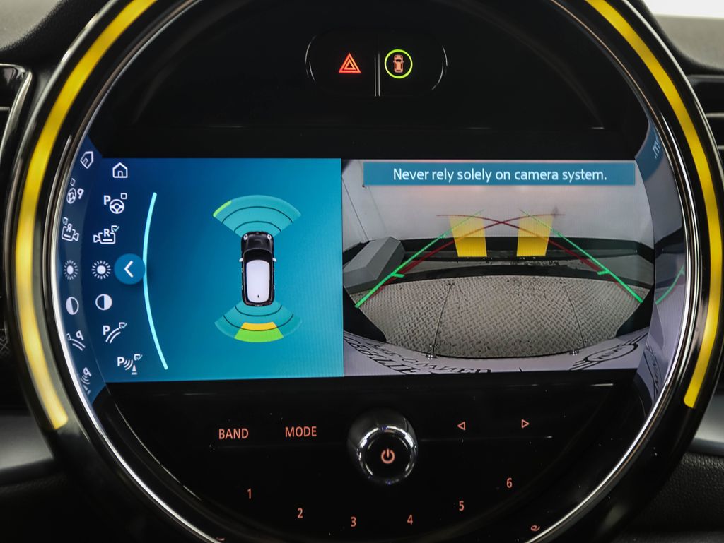 Thumbnail: 2022 MINI Cooper Clubman - 18