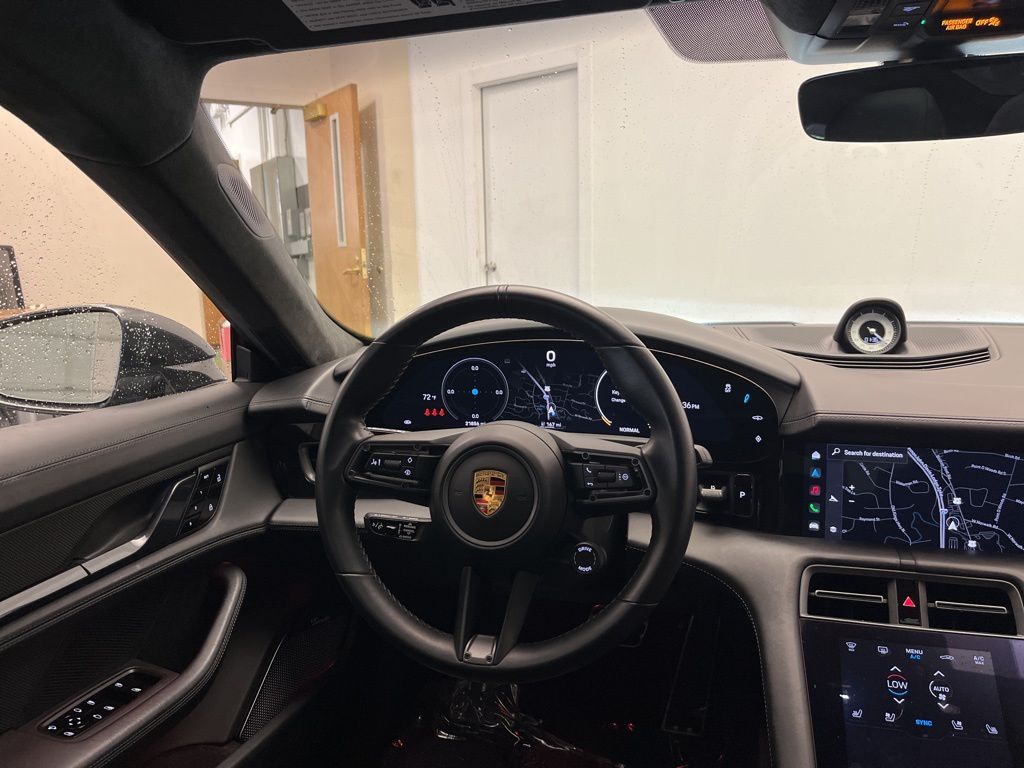 Thumbnail: 2021 Porsche Taycan - 27