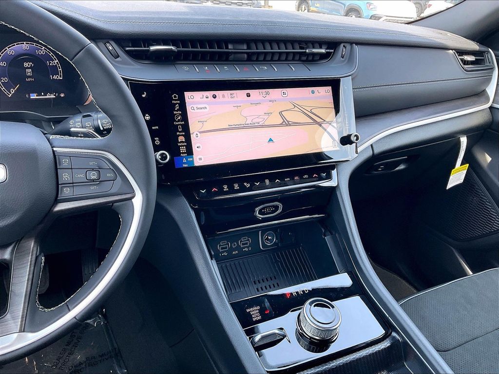 2026 Jeep Grand Cherokee L — photo 12
