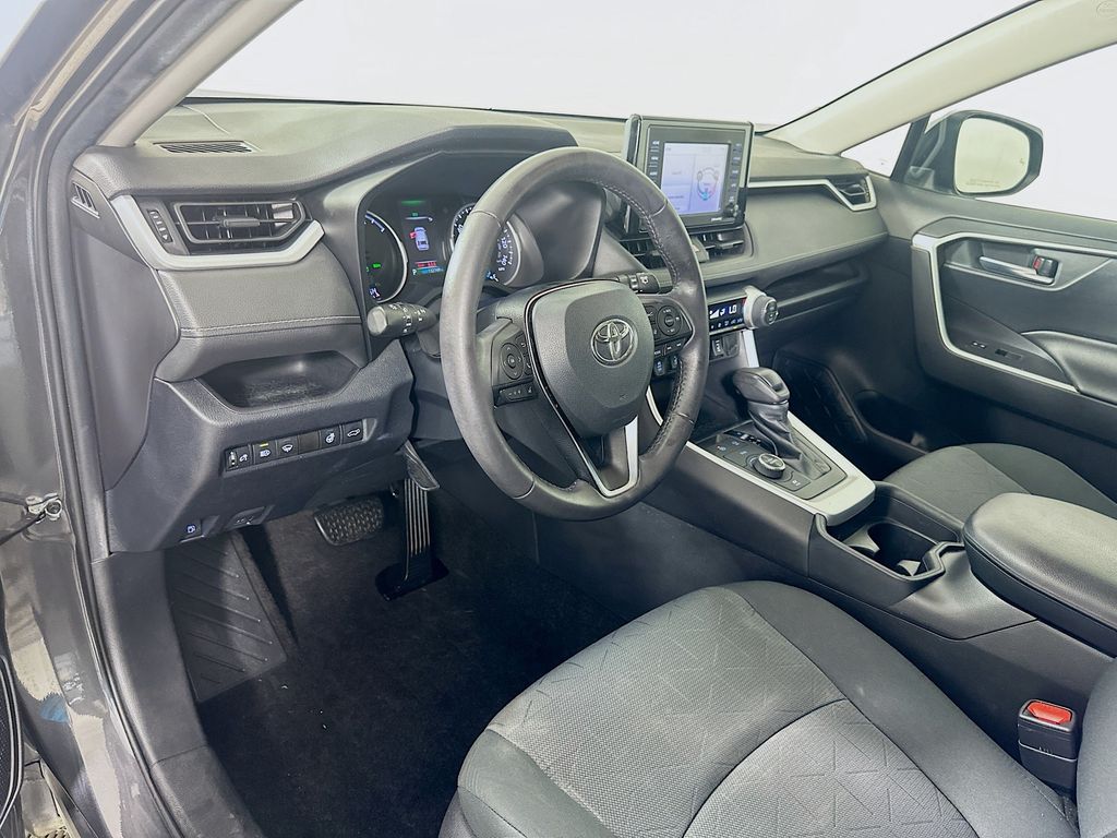 Thumbnail: 2020 Toyota RAV4 - 9