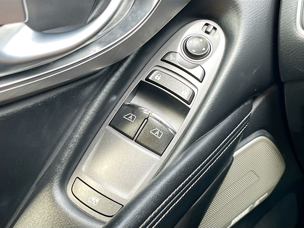 2021 INFINITI Q60 Coupe LUXE - Photo 17