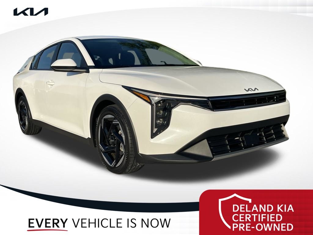 2025 Kia K4 EX AT's photo