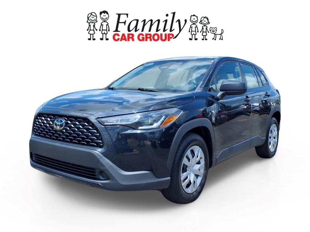  2024 Toyota Corolla Cross L FWD   