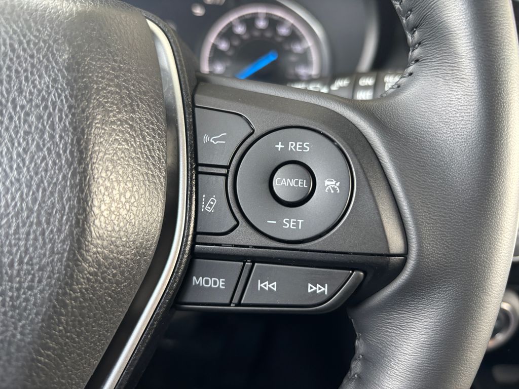 Thumbnail: 2024 Toyota Venza - 12