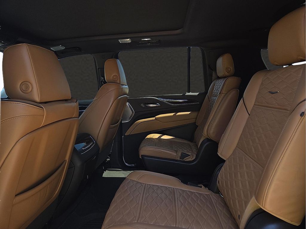 Used 2022 Cadillac Escalade ESV Premium For Sale in Farmington, AR