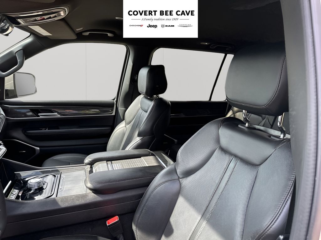 Used Car 2022 Jeep Wagoneer  Series Ii For Sale Under $35,000 In Austin, Texas