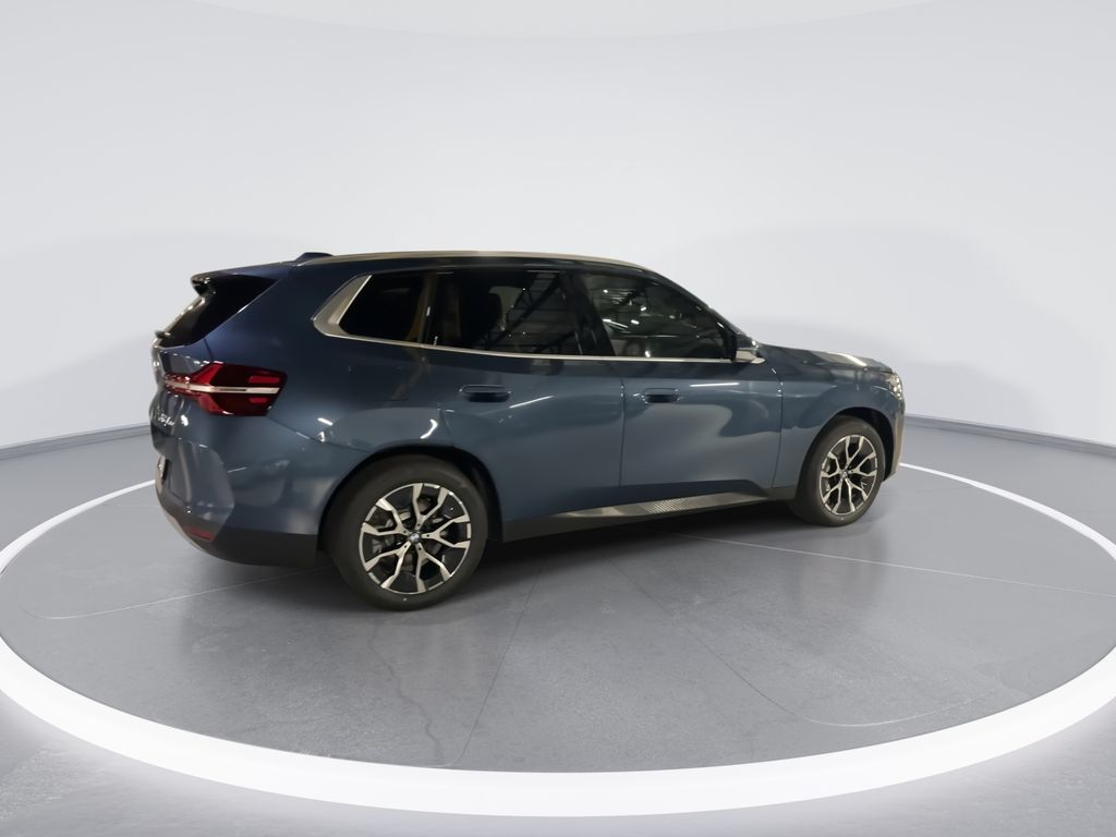 Thumbnail: 2026 BMW X3 - 8