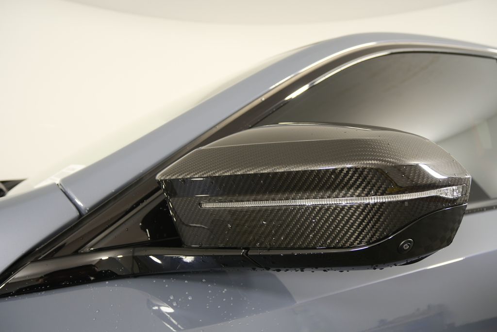 Thumbnail: 2025 BMW M5 - 12