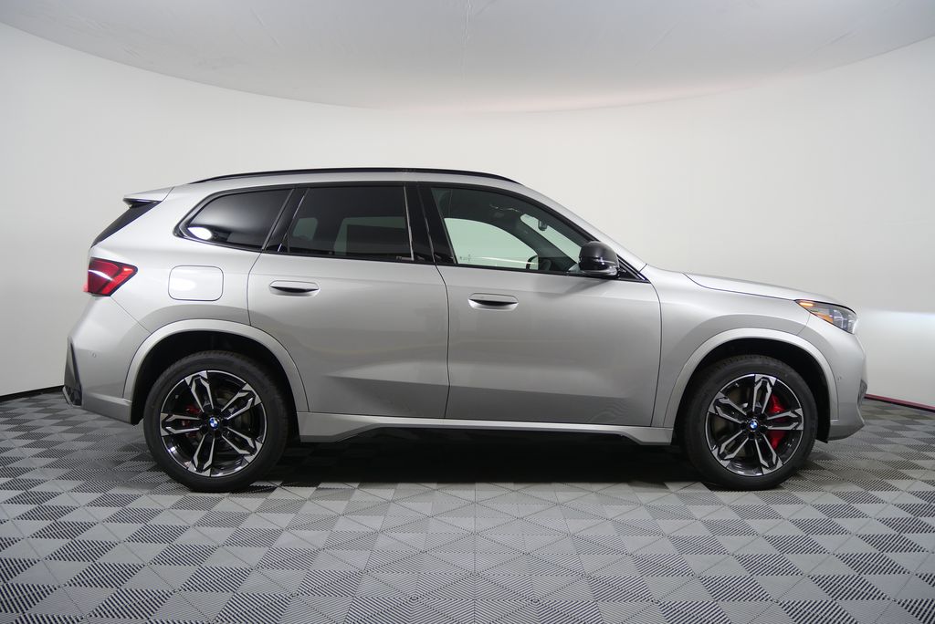 Thumbnail: 2026 BMW X1 - 2