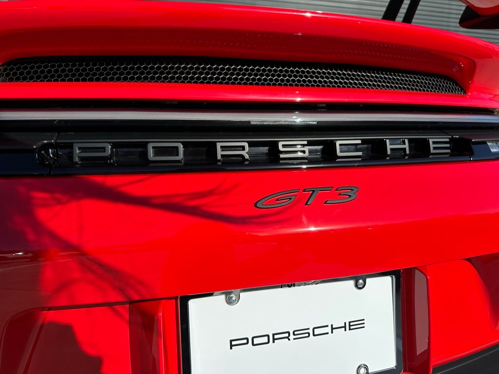 Thumbnail: 2026 Porsche 911 - 14