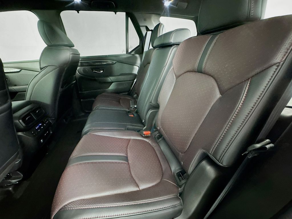 Used Car 2025 Honda Pilot  Black Edition For Sale Under $50,000 In Austin, Texas