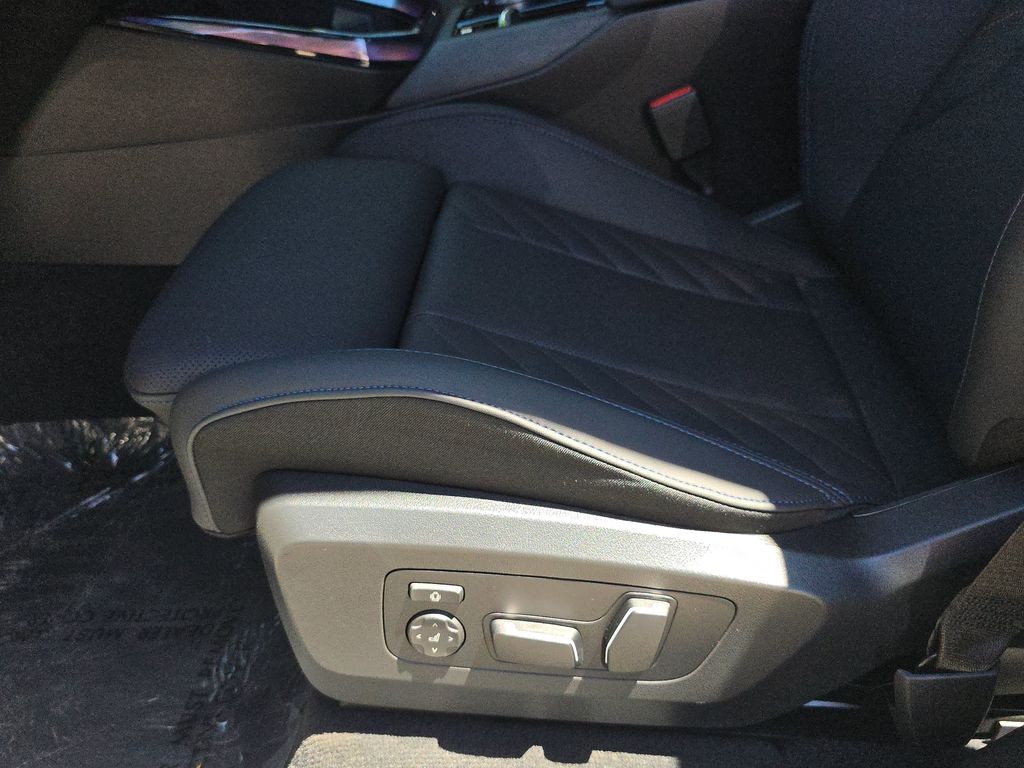 Used 2026 White BMW 30 xDrive image 20