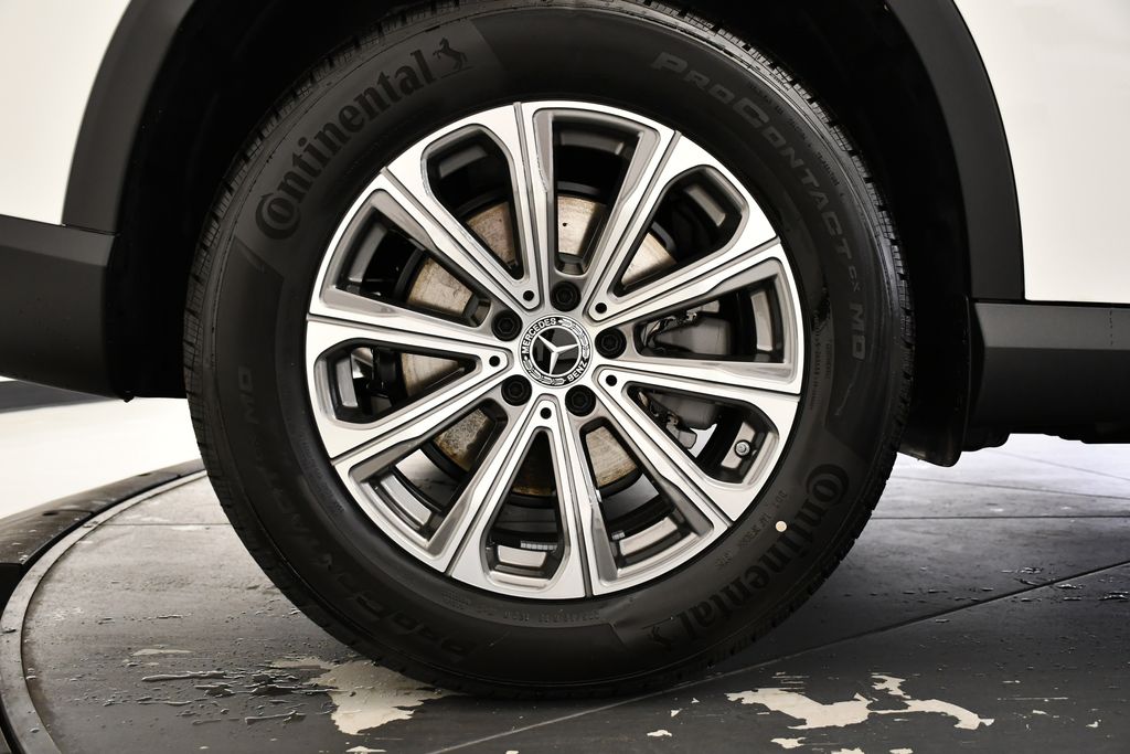 Thumbnail: 2026 Mercedes-Benz GLC - 15