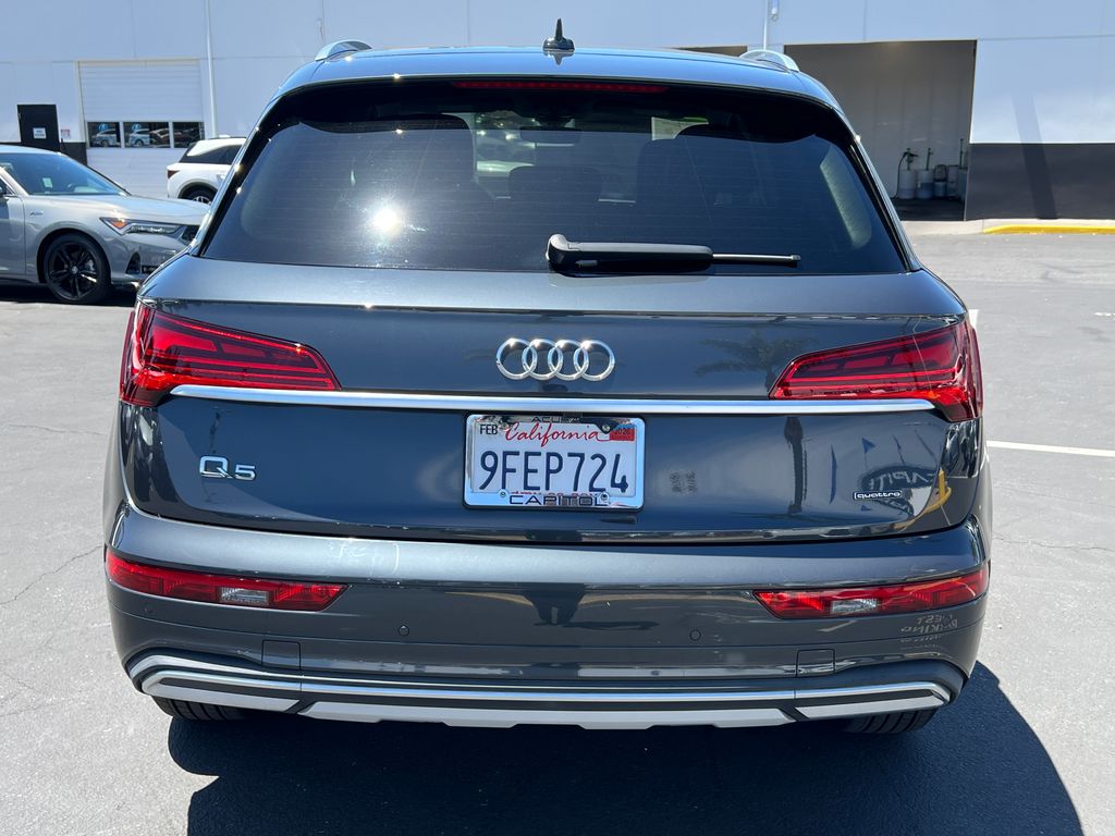 Thumbnail: 2023 Audi Q5 - 10
