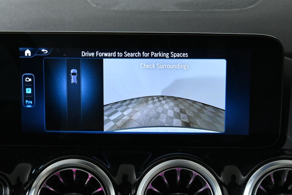 Thumbnail: 2026 Mercedes-Benz GLA - 21