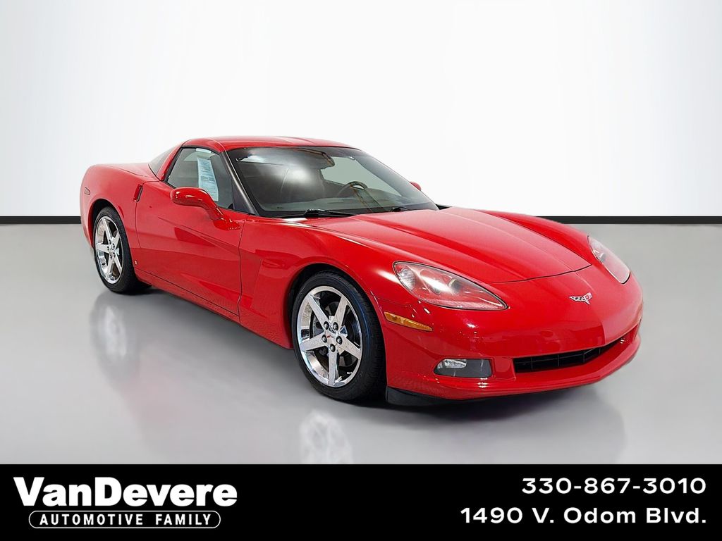 Victory Red 2007 Chevrolet Corvette Coupe Rear-Wheel Drive 6-Speed Automatic