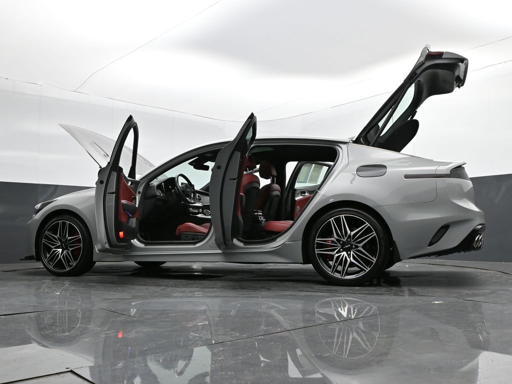 2023 Kia Stinger GT2