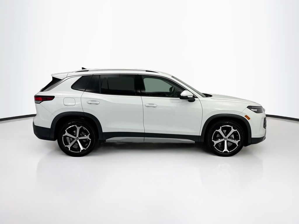 Thumbnail: 2026 Volkswagen Tiguan - 4