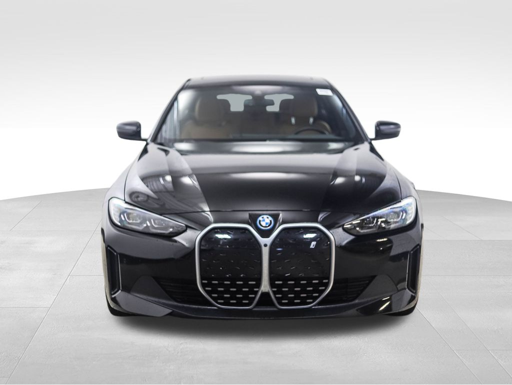 Thumbnail: 2023 BMW i4 - 8