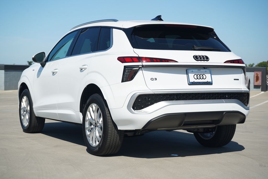 Thumbnail: 2026 Audi Q3 - 3
