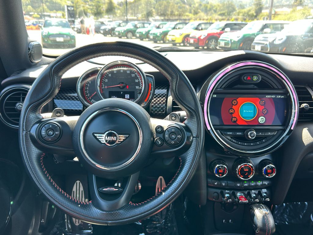 Thumbnail: 2019 MINI Cooper - 16